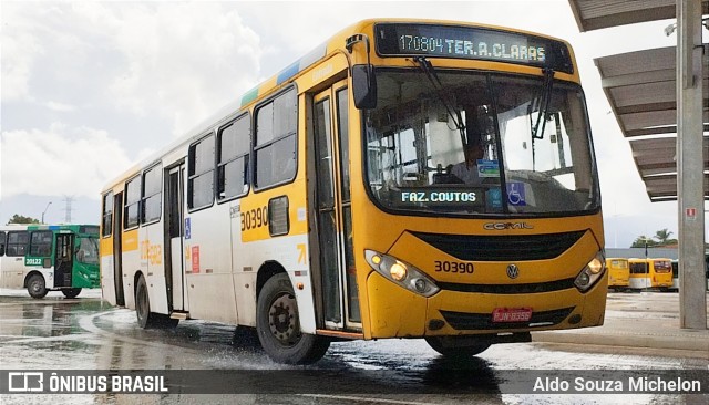 Plataforma Transportes 30390 na cidade de Salvador, Bahia, Brasil, por Aldo Souza Michelon. ID da foto: 12062141.