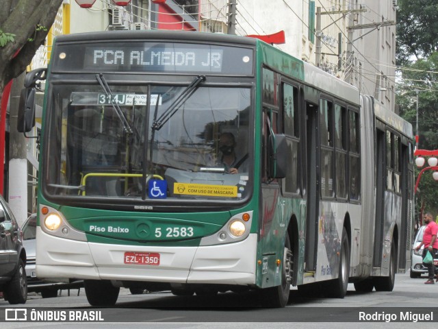 Via Sul Transportes Urbanos 5 2583 na cidade de São Paulo, São Paulo, Brasil, por Rodrigo Miguel. ID da foto: 12062014.