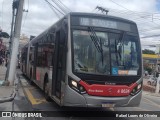 Express Transportes Urbanos Ltda 4 8624 na cidade de São Paulo, São Paulo, Brasil, por Rafael Lopes de Oliveira. ID da foto: :id.