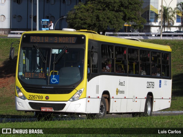 Viação Pioneira 226769 na cidade de Brasília, Distrito Federal, Brasil, por Luis Carlos. ID da foto: 12064240.