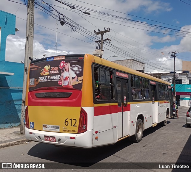 Empresa Metropolitana 612 na cidade de Jaboatão dos Guararapes, Pernambuco, Brasil, por Luan Timóteo. ID da foto: 12065703.