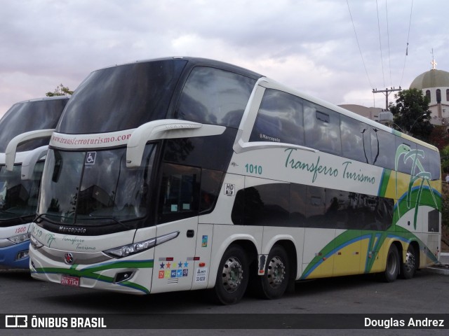 Transferro Turismo 1010 na cidade de Trindade, Goiás, Brasil, por Douglas Andrez. ID da foto: 12065273.