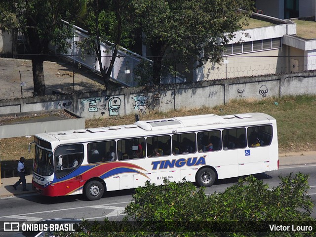 Transportadora Tinguá RJ 156.165 na cidade de São João de Meriti, Rio de Janeiro, Brasil, por Victor Louro. ID da foto: 12064490.