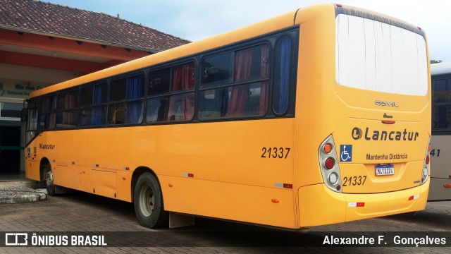 Lancatur Transporte e Turismo 21337 na cidade de Rio dos Cedros, Santa Catarina, Brasil, por Alexandre F.  Gonçalves. ID da foto: 12065491.