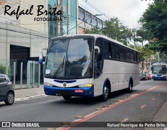 Ônibus Particulares 6581 na cidade de São Paulo, São Paulo, Brasil, por Rafael Henrique de Pinho Brito. ID da foto: 12065652.