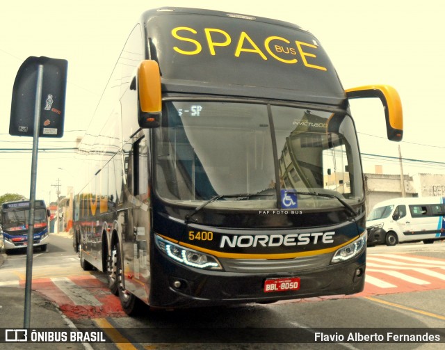 Expresso Nordeste 5400 na cidade de Sorocaba, São Paulo, Brasil, por Flavio Alberto Fernandes. ID da foto: 12064813.