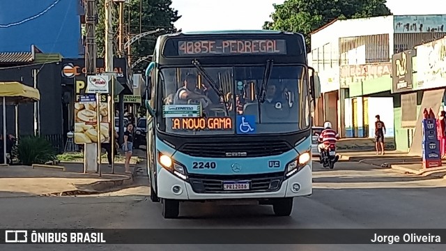 UTB - União Transporte Brasília 2240 na cidade de Novo Gama, Goiás, Brasil, por Jorge Oliveira. ID da foto: 12063492.