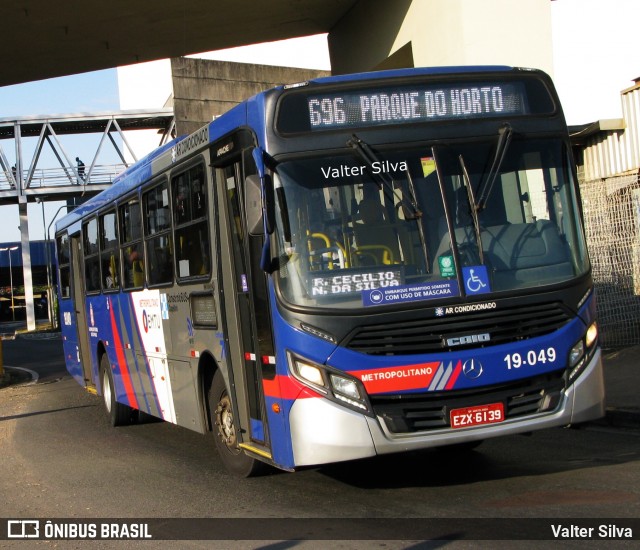 Transportes Capellini 19.049 na cidade de Campinas, São Paulo, Brasil, por Valter Silva. ID da foto: 12064843.