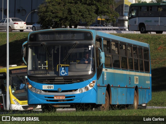 Taguatur - Taguatinga Transporte e Turismo 05691 na cidade de Brasília, Distrito Federal, Brasil, por Luis Carlos. ID da foto: 12064225.