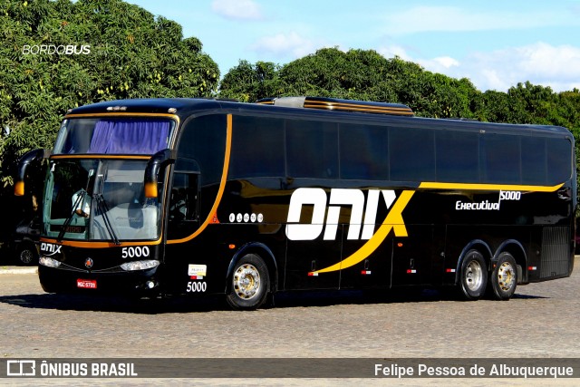 Ônix Transportadora Turística 5000 na cidade de Vitória da Conquista, Bahia, Brasil, por Felipe Pessoa de Albuquerque. ID da foto: 12063877.