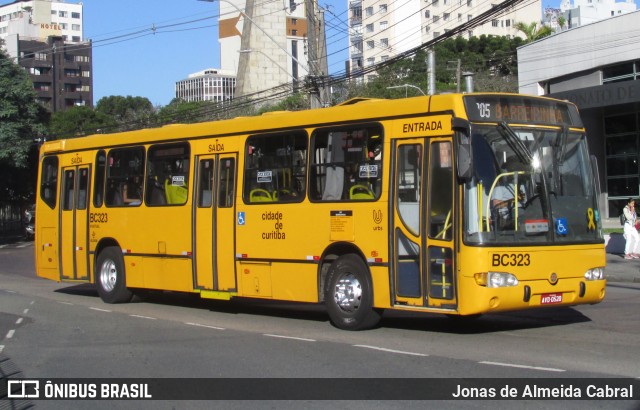 Transporte Coletivo Glória BC323 na cidade de Curitiba, Paraná, Brasil, por Jonas de Almeida Cabral. ID da foto: 12086307.