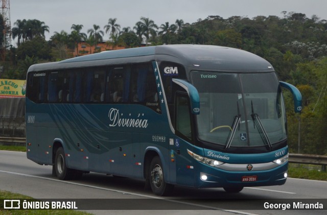 Divinéia Turismo 8000 na cidade de Santa Isabel, São Paulo, Brasil, por George Miranda. ID da foto: 12086656.