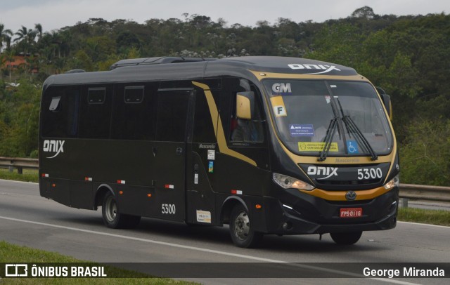 Ônix Transportadora Turística 5300 na cidade de Santa Isabel, São Paulo, Brasil, por George Miranda. ID da foto: 12086512.