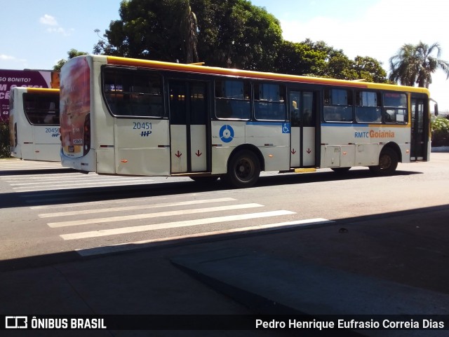HP Transportes Coletivos 20451 na cidade de Aparecida de Goiânia, Goiás, Brasil, por Pedro Henrique Eufrasio Correia Dias. ID da foto: 12085442.