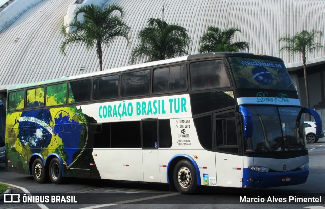Coração Brasil Tur 3600 na cidade de Aparecida, São Paulo, Brasil, por Marcio Alves Pimentel. ID da foto: 12085373.