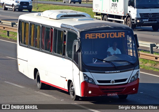 Ônibus Particulares CVN4924 na cidade de Sumaré, São Paulo, Brasil, por Sérgio de Sousa Elias. ID da foto: 12086923.