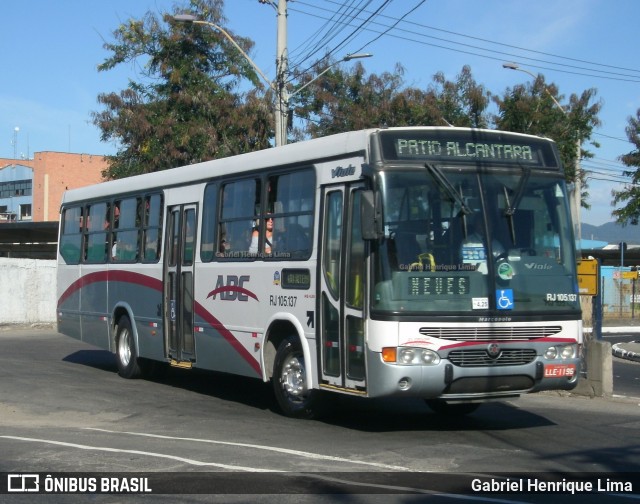 Auto Viação ABC RJ 105.137 na cidade de Niterói, Rio de Janeiro, Brasil, por Gabriel Henrique Lima. ID da foto: 12085575.