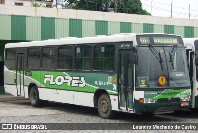 Transportes Flores RJ 128.219 na cidade de São João de Meriti, Rio de Janeiro, Brasil, por Leandro Machado de Castro. ID da foto: 12088096.