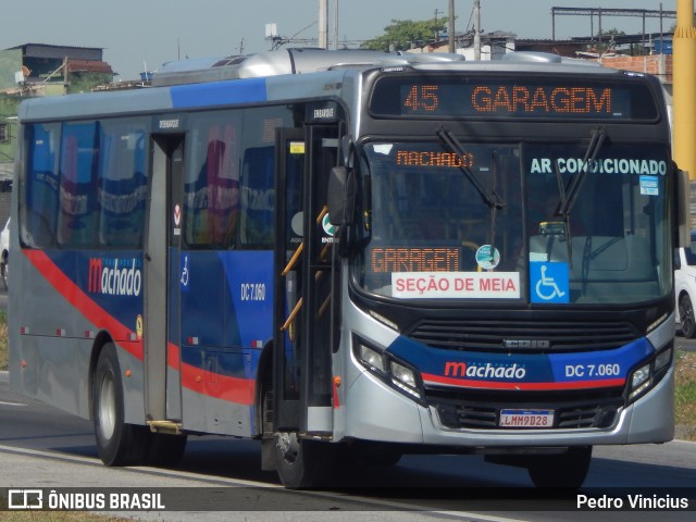 Transportes Machado DC 7.060 na cidade de Duque de Caxias, Rio de Janeiro, Brasil, por Pedro Vinicius. ID da foto: 12087368.