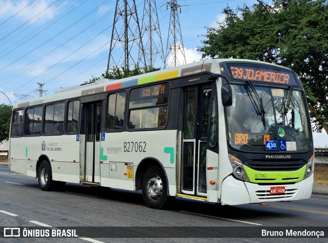 Caprichosa Auto Ônibus B27062 na cidade de Rio de Janeiro, Rio de Janeiro, Brasil, por Bruno Mendonça. ID da foto: 12087557.