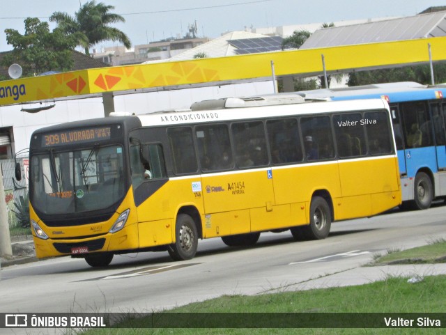 Real Auto Ônibus A41454 na cidade de Rio de Janeiro, Rio de Janeiro, Brasil, por Valter Silva. ID da foto: 12088636.