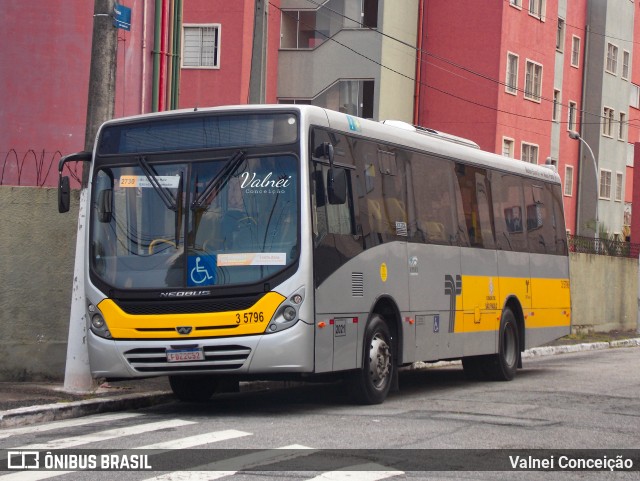 Upbus Qualidade em Transportes 3 5796 na cidade de São Paulo, São Paulo, Brasil, por Valnei Conceição. ID da foto: 12088165.