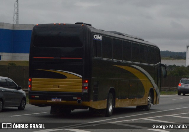 Ônibus Particulares 8G82 na cidade de Santa Isabel, São Paulo, Brasil, por George Miranda. ID da foto: 12088429.