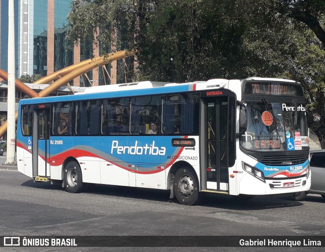 Viação Pendotiba RJ 211.013 na cidade de Rio de Janeiro, Rio de Janeiro, Brasil, por Gabriel Henrique Lima. ID da foto: 12088917.