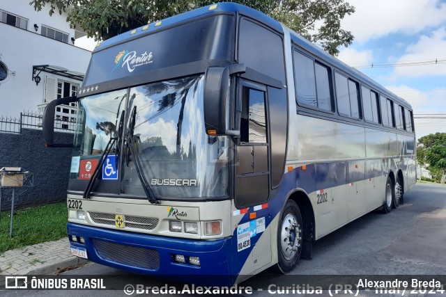 Rivertur Transportes e Fretamento 2202 na cidade de Curitiba, Paraná, Brasil, por Alexandre Breda. ID da foto: 12087723.