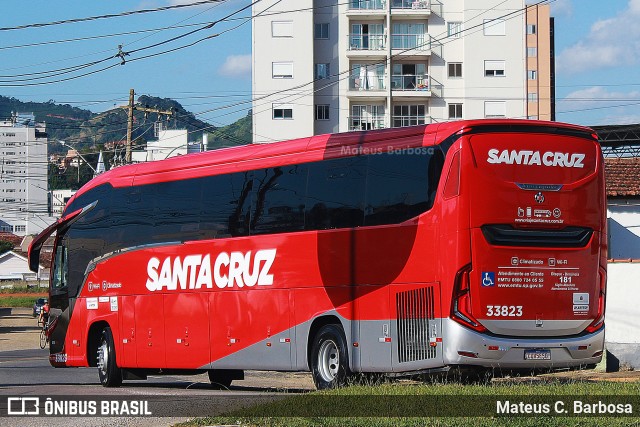 Viação Santa Cruz 33823 na cidade de Santa Rita do Sapucaí, Minas Gerais, Brasil, por Mateus C. Barbosa. ID da foto: 12089814.