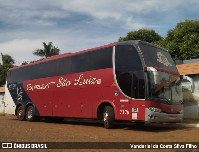 Expresso São Luiz 7370 na cidade de Quirinópolis, Goiás, Brasil, por Vanderlei da Costa Silva Filho. ID da foto: 12090222.