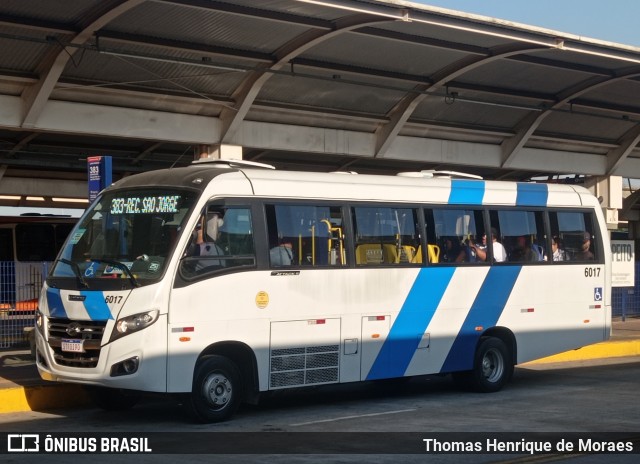 Uni Transportes 6017 na cidade de Guarulhos, São Paulo, Brasil, por Thomas Henrique de Moraes. ID da foto: 12089196.