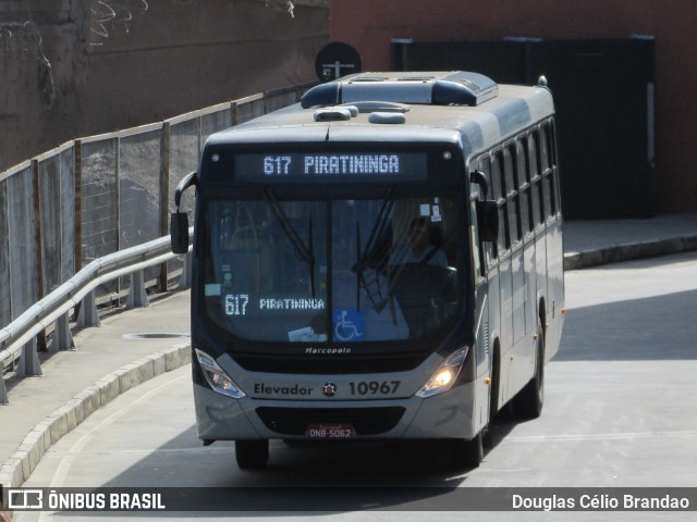 Milênio Transportes 10967 na cidade de Belo Horizonte, Minas Gerais, Brasil, por Douglas Célio Brandao. ID da foto: 12090257.