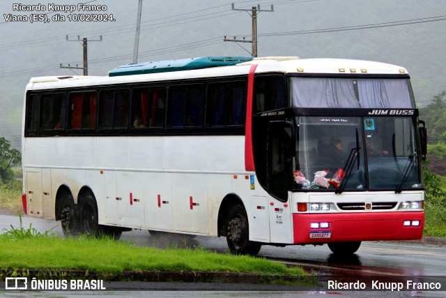 Ônibus Particulares 1059 na cidade de Viana, Espírito Santo, Brasil, por Ricardo  Knupp Franco. ID da foto: 12090727.