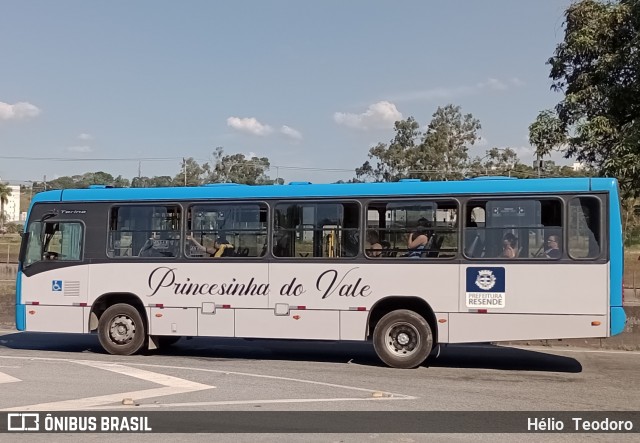 Princesinha do Vale 222334 na cidade de Resende, Rio de Janeiro, Brasil, por Hélio  Teodoro. ID da foto: 12090684.
