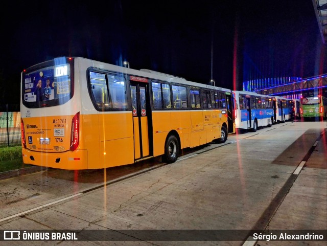 Real Auto Ônibus A41261 na cidade de Rio de Janeiro, Rio de Janeiro, Brasil, por Sérgio Alexandrino. ID da foto: 12089283.