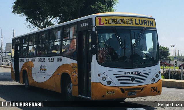 ETUL 4 S.A. 754 na cidade de Chorrillos, Lima, Lima Metropolitana, Peru, por Felipe Lazo. ID da foto: 12089117.