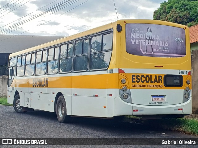 Escolares E-0211 na cidade de Uberlândia, Minas Gerais, Brasil, por Gabriel Oliveira. ID da foto: 12089611.