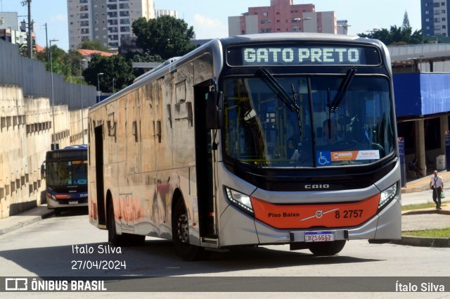 Viação Gato Preto 8 2757 na cidade de Osasco, São Paulo, Brasil, por Ítalo Silva. ID da foto: 12091472.