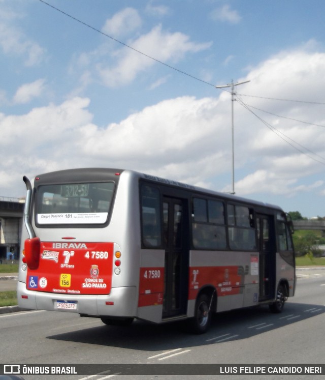 Pêssego Transportes 4 7580 na cidade de São Paulo, São Paulo, Brasil, por LUIS FELIPE CANDIDO NERI. ID da foto: 12091495.