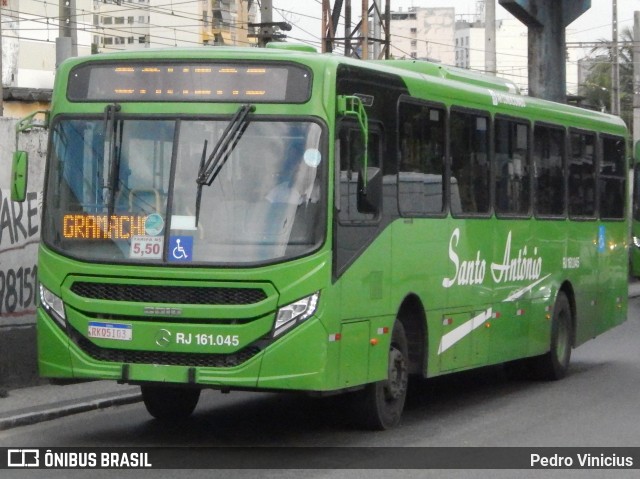 Transportes Santo Antônio RJ 161.045 na cidade de Duque de Caxias, Rio de Janeiro, Brasil, por Pedro Vinicius. ID da foto: 12093139.