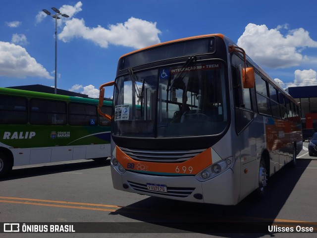 BB Transportes e Turismo 699 na cidade de Barueri, São Paulo, Brasil, por Ulisses Osse. ID da foto: 12093104.