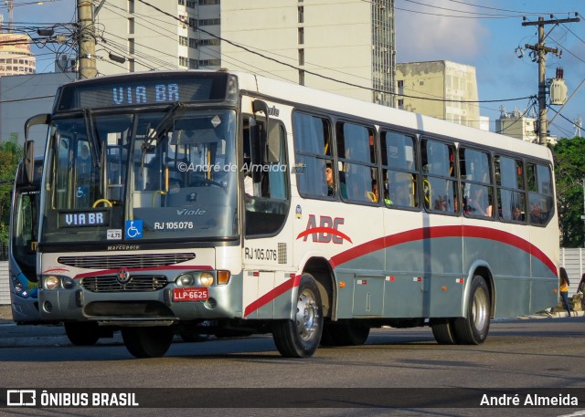 Auto Viação ABC RJ 105.076 na cidade de Niterói, Rio de Janeiro, Brasil, por André Almeida. ID da foto: 12091623.