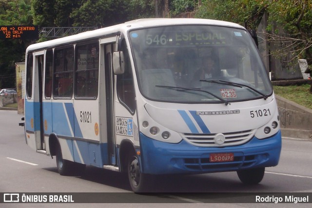 Transportes Amigos Unidos 51021 na cidade de Rio de Janeiro, Rio de Janeiro, Brasil, por Rodrigo Miguel. ID da foto: 12093064.