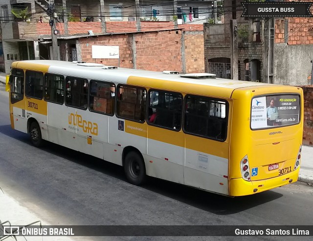 Plataforma Transportes 30711 na cidade de Salvador, Bahia, Brasil, por Gustavo Santos Lima. ID da foto: 12093094.