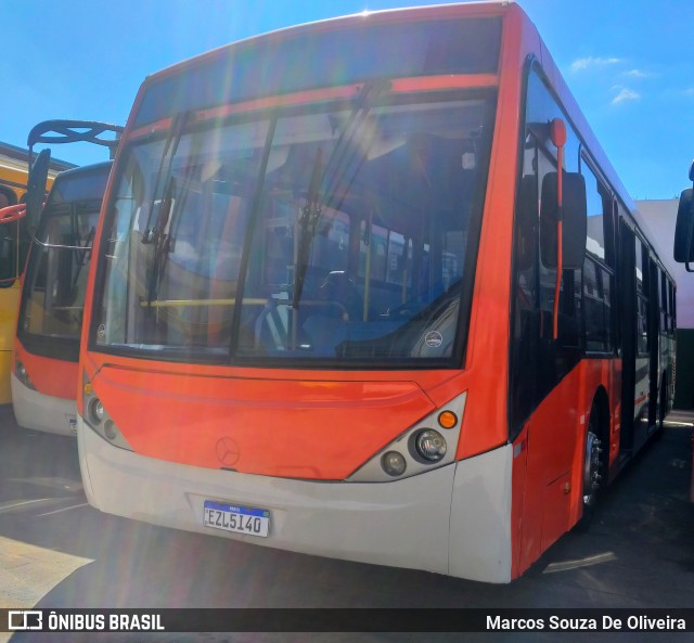 Ônibus Particulares 1053 na cidade de Osasco, São Paulo, Brasil, por Marcos Souza De Oliveira. ID da foto: 12093679.
