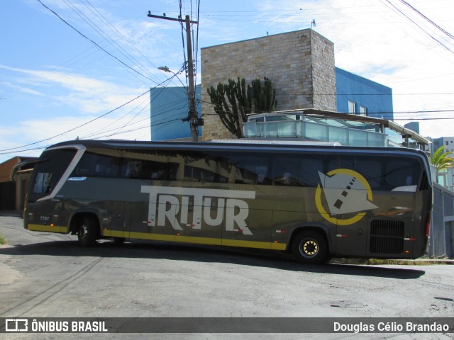 Tritur Turismo 7707 na cidade de Belo Horizonte, Minas Gerais, Brasil, por Douglas Célio Brandao. ID da foto: 12092536.