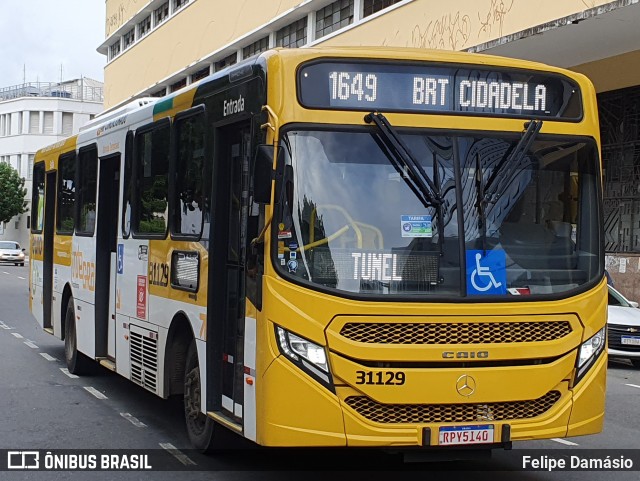 Plataforma Transportes 31129 na cidade de Salvador, Bahia, Brasil, por Felipe Damásio. ID da foto: 12093179.