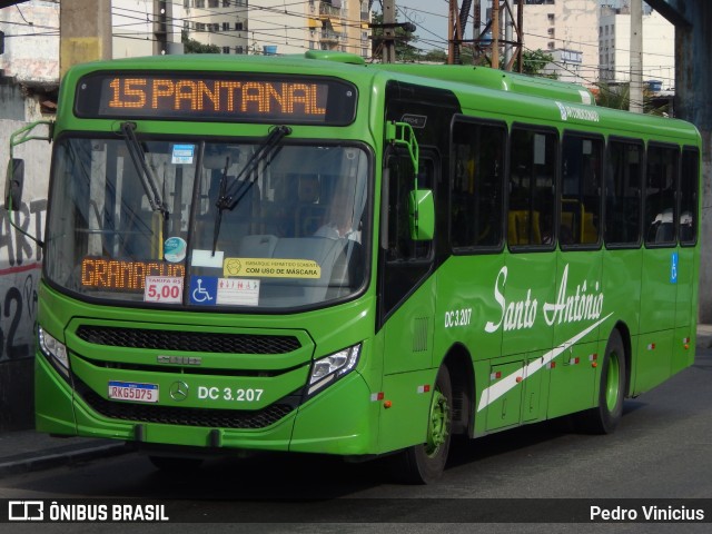 Transportes Santo Antônio DC 3.207 na cidade de Duque de Caxias, Rio de Janeiro, Brasil, por Pedro Vinicius. ID da foto: 12093013.