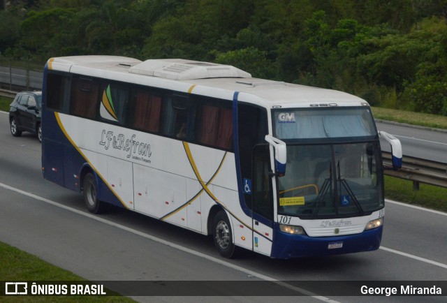 LF & Refran Locadora e Transportes 101 na cidade de Santa Isabel, São Paulo, Brasil, por George Miranda. ID da foto: 12092650.